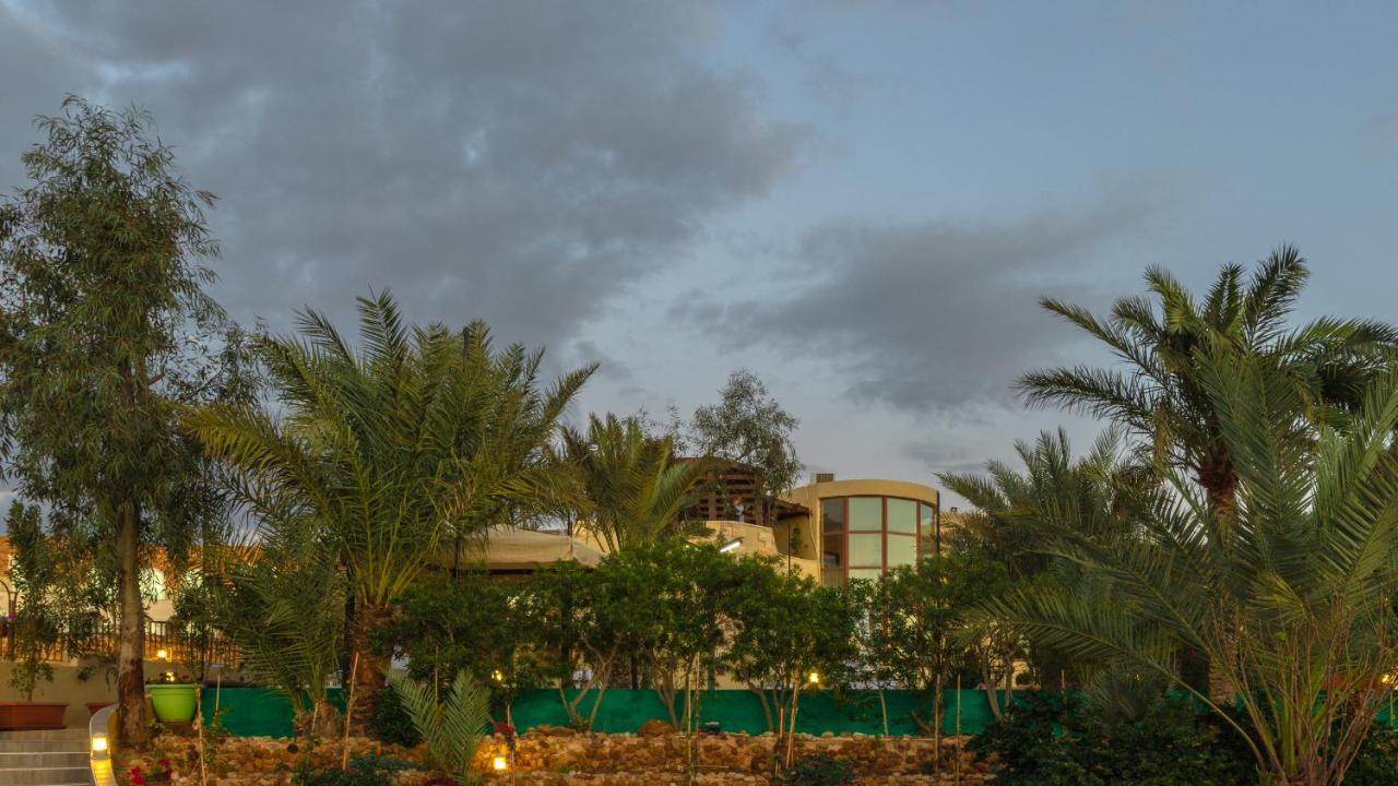The Precious Guesthouse Sweimeh エクステリア 写真