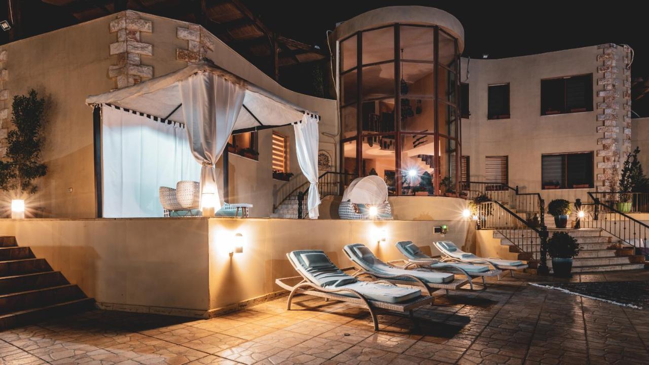 The Precious Guesthouse Sweimeh エクステリア 写真