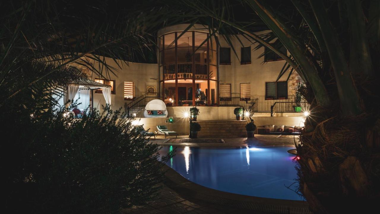 The Precious Guesthouse Sweimeh エクステリア 写真