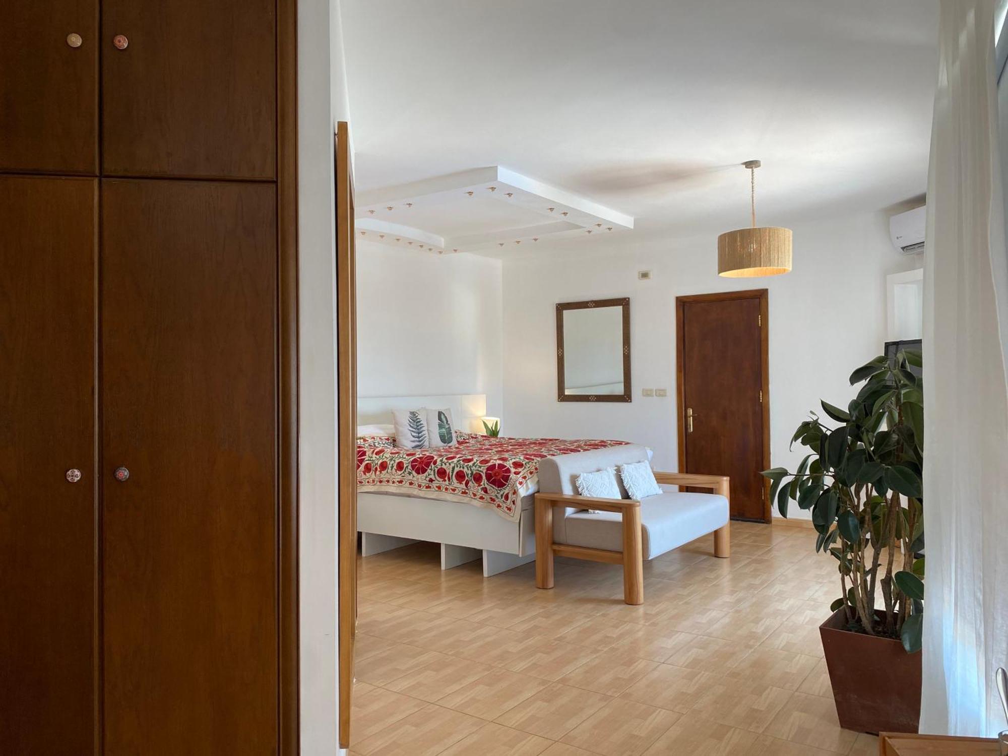 The Precious Guesthouse Sweimeh エクステリア 写真
