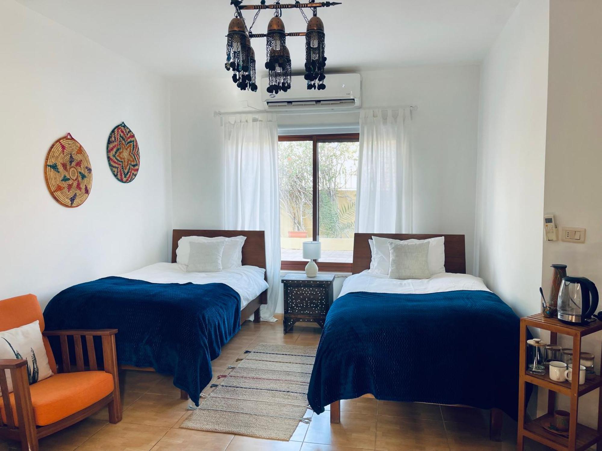 The Precious Guesthouse Sweimeh エクステリア 写真